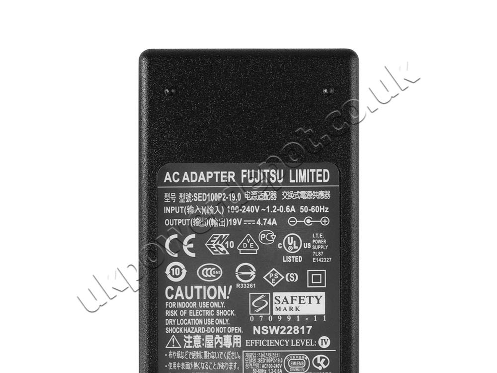 Original 90W AC Adapter Fujitsu LSE0202D2090 PA-1900-06 FPCAC62w +Cord